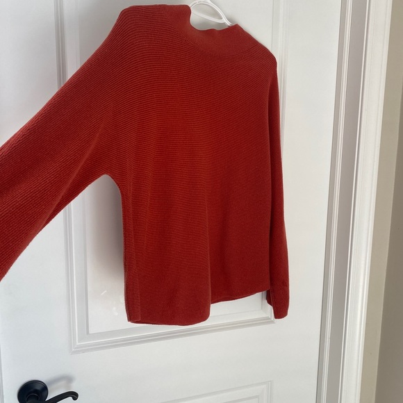 Lululemon Boxy Cotton-Blend Sweater - Picture 9 of 11